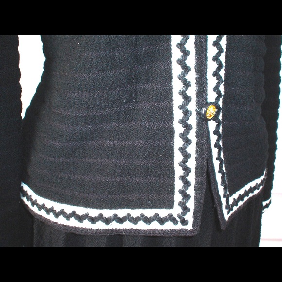 Vintage ADOLFO Black Wool Boucle Jacket+ Pleated Skirt Suit Saks Fifth Ave 36 - Picture 7 of 16